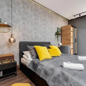 Апартаменты Old Town Good Vibes By Renters, Краков